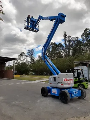 Locadora de Plataformas Articuladas